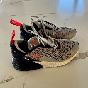 Youth boys Nike Air Max 270. Size 13C